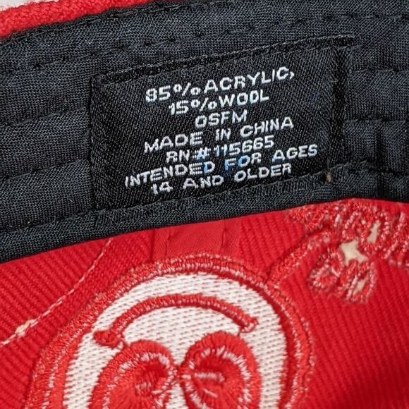 Marvel Deadpool Red Embroidered Icons Snapback Hat - Picture 12 of 14